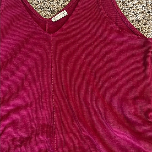 Women's Burgundy Sleeveless Top - Picture 4 of 10